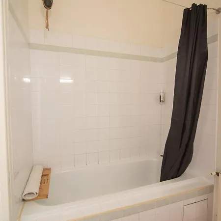 Les Myrtilles 2* Le Bosc (Midi-Pyrenees)