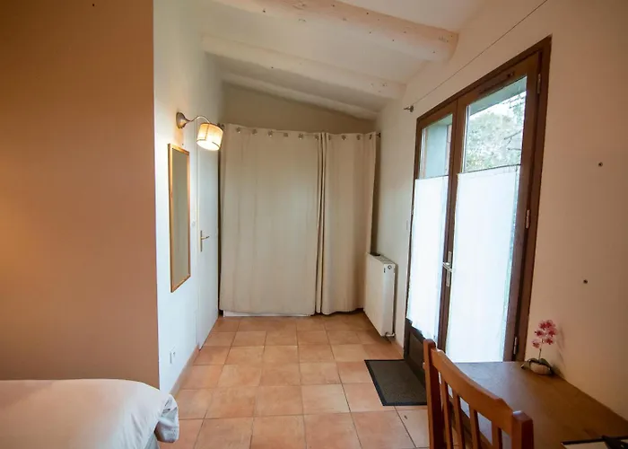 Les Myrtilles 2* Le Bosc (Midi-Pyrenees)