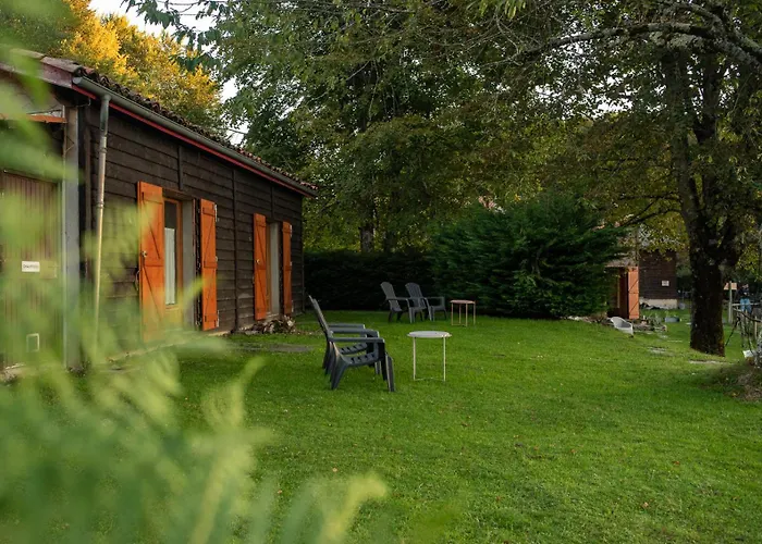 Les Myrtilles 2* Le Bosc (Midi-Pyrenees)