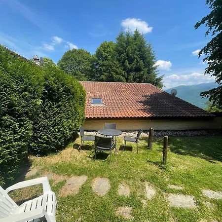 Hotel Les Myrtilles Le Bosc (Midi-Pyrenees)