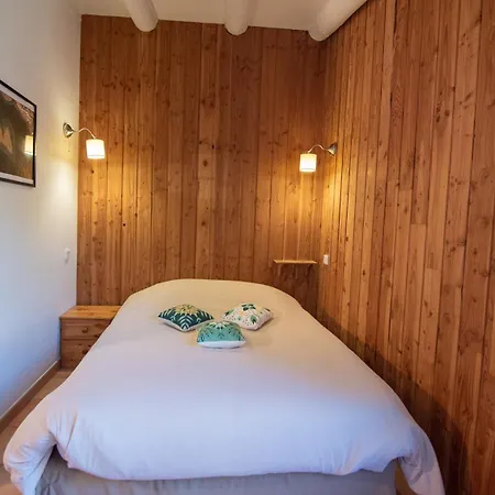 Les Myrtilles Hotel Le Bosc (Midi-Pyrenees)