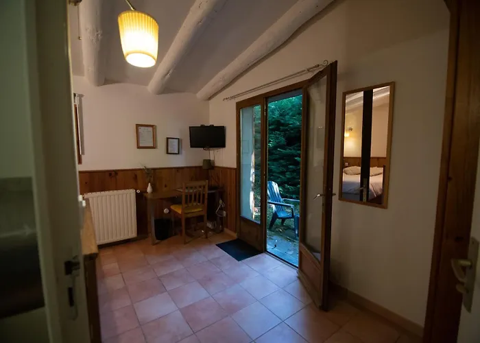 Les Myrtilles 2* Le Bosc (Midi-Pyrenees)